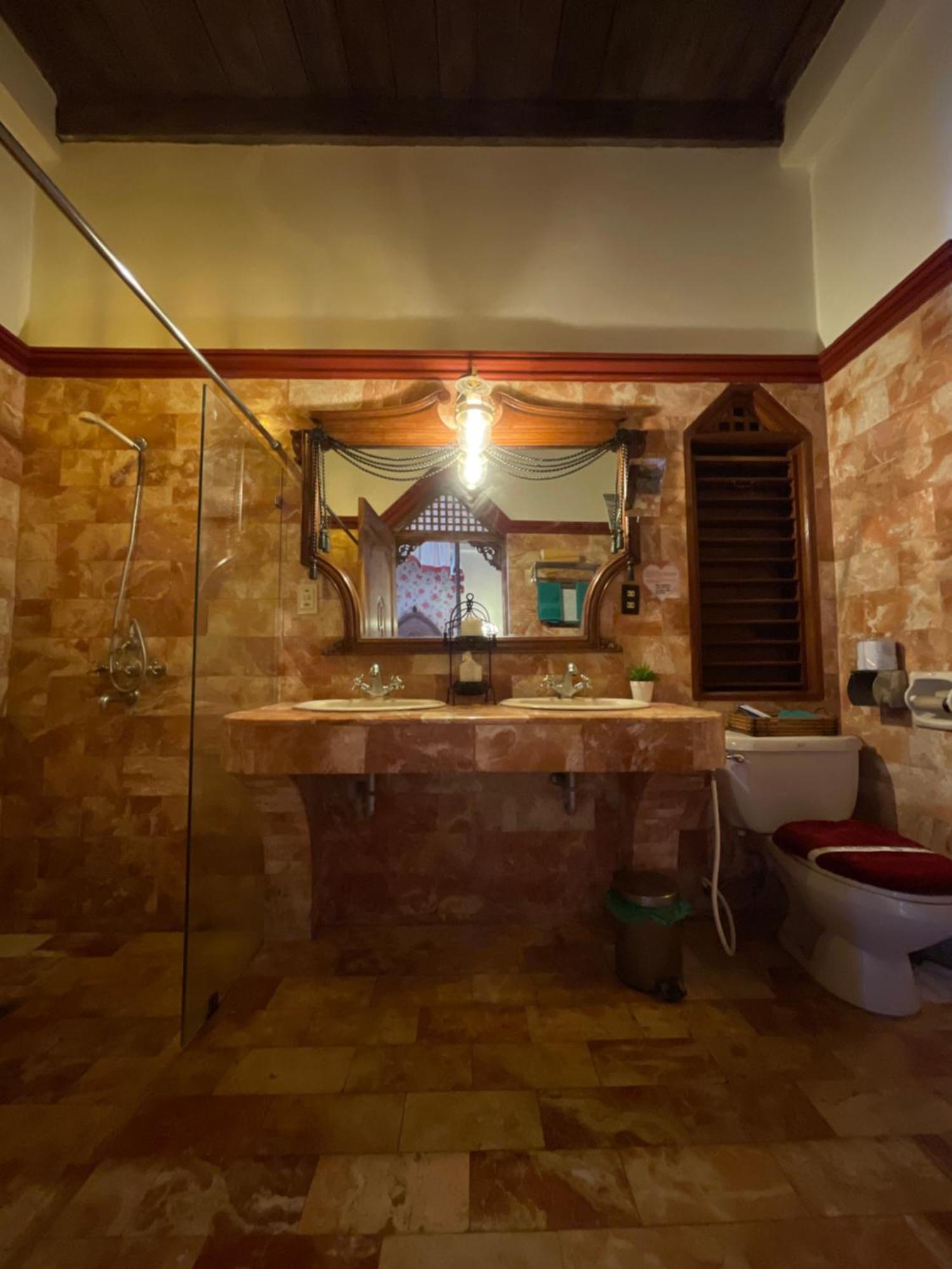 热带城堡潜水度假村 波尔多·格尼拉 客房 照片